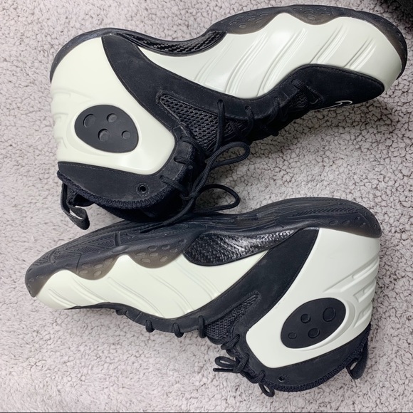 Nike Zoom Rookie QS 'Glow in the Dark' White/Black Men's Sneaker Size 11 - Picture 9 of 10